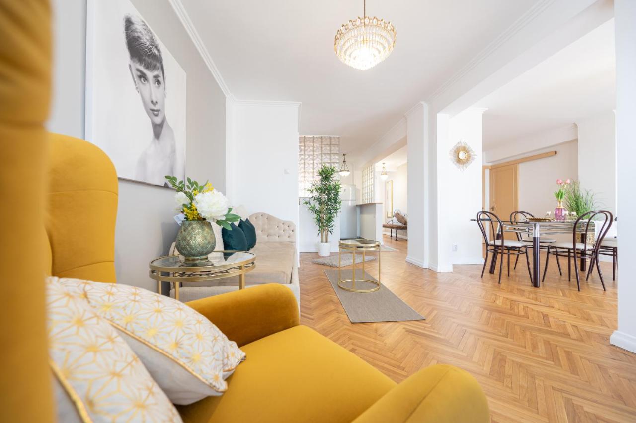 Haga Flat Apartment ออราแด ภายนอก รูปภาพ