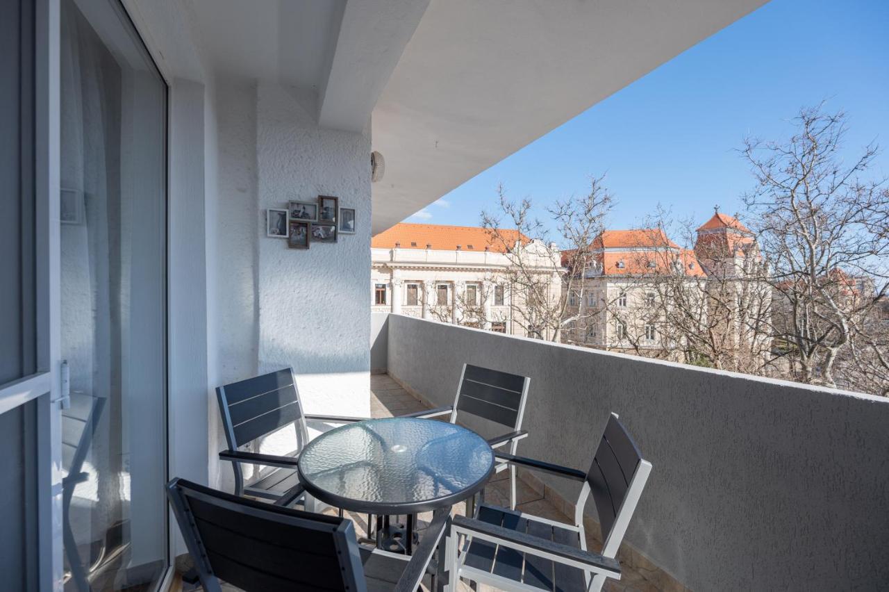 Haga Flat Apartment ออราแด ภายนอก รูปภาพ